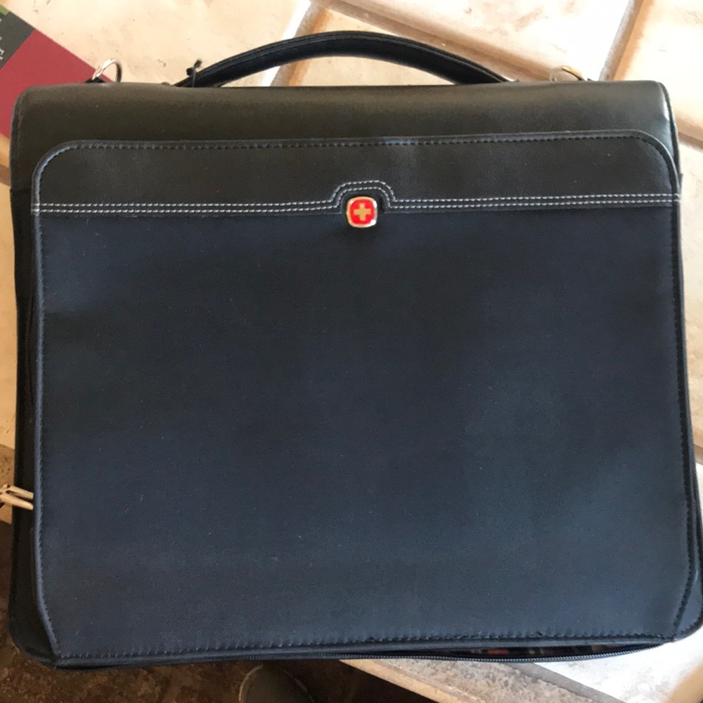 Briefcase portfolio laptop bag